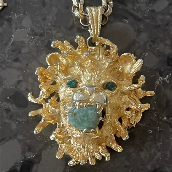 Green and Gold Lion Head Necklace - Picture 7 of 16